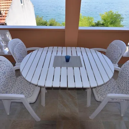By The Sea Tkon, Pasman - 16589 아파트 *