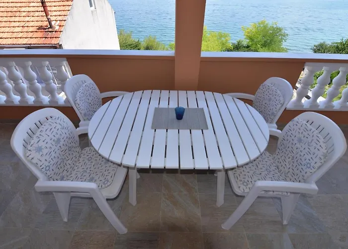 By The Sea Tkon, Pasman - 16589 アパート *