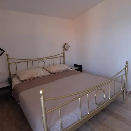 Apartment By The Sea Tkon, Pasman - 16589 Tkon