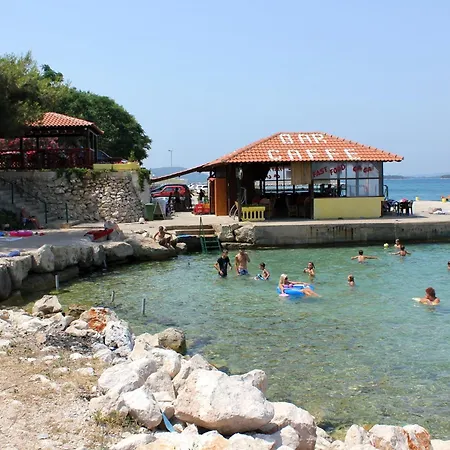 By The Sea Tkon, Pasman - 16589 特孔